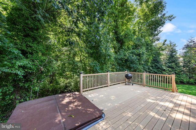 103 KENWOOD DR, Cherry Hill, NJ 08034