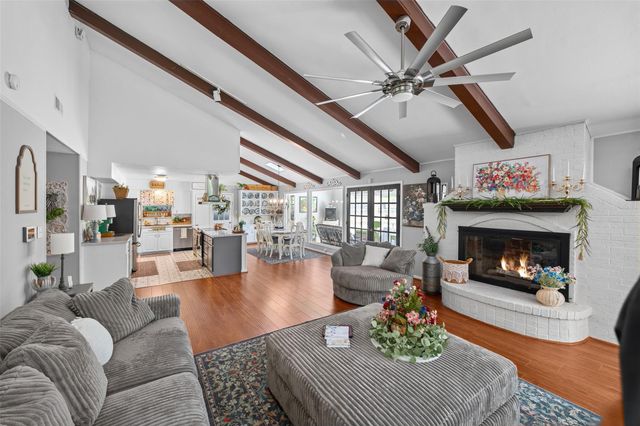 257 Point Clear Drive, Panorama Village, TX 77304