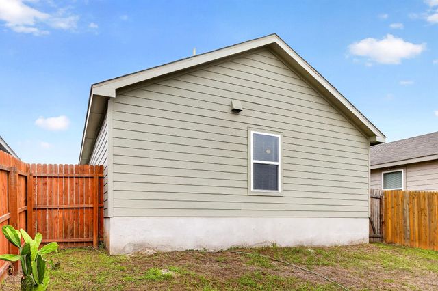 8111 Nube Medina, San Antonio, TX 78252
