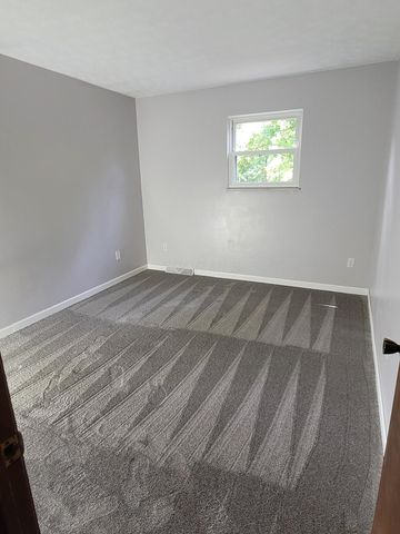 599 Carryback Drive SW, Pataskala, OH 43062
