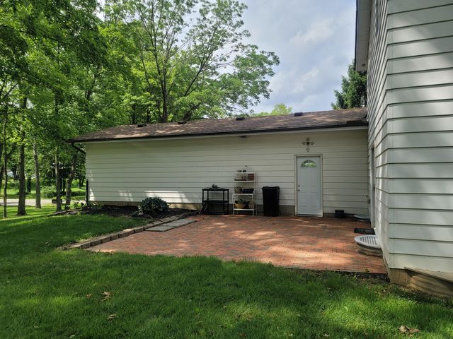 599 Carryback Drive SW, Pataskala, OH 43062