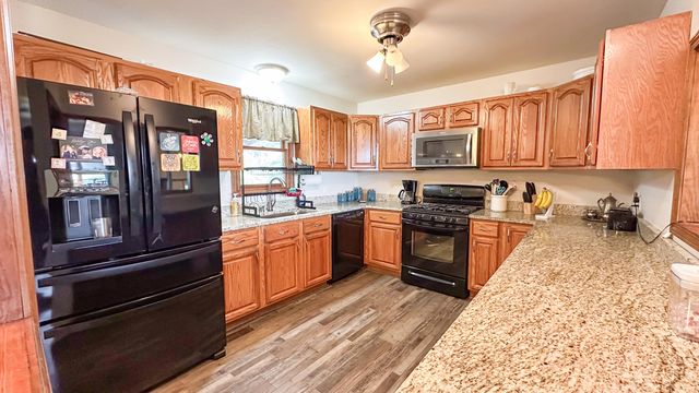 490 Highway 95, Mountain Grove, MO 65711