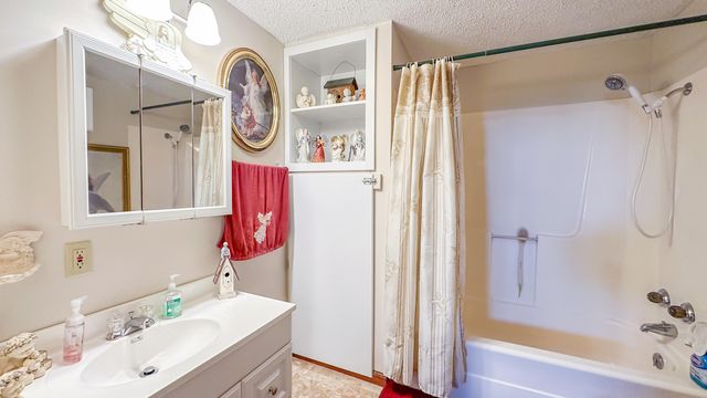 490 Highway 95, Mountain Grove, MO 65711