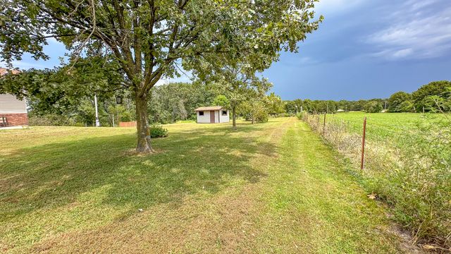 490 Highway 95, Mountain Grove, MO 65711