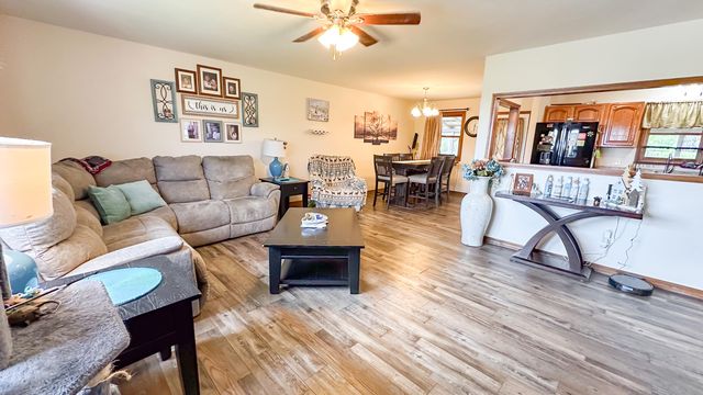 490 Highway 95, Mountain Grove, MO 65711