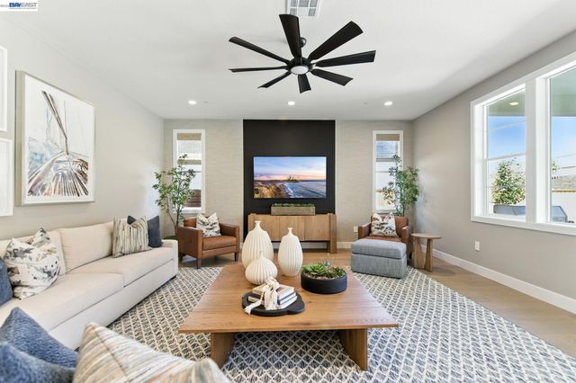 1652 Savannah Court, Dublin, CA 94568