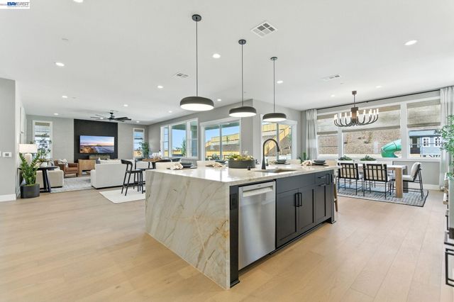 1652 Savannah Court, Dublin, CA 94568