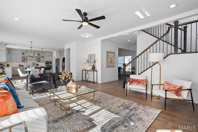 300 Osprey Court, Lake St Louis, MO 63367