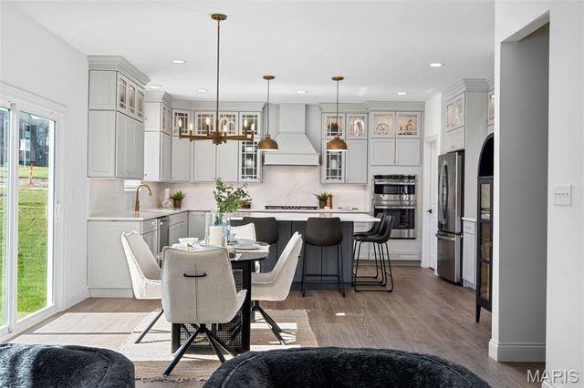 300 Osprey Court, Lake St Louis, MO 63367