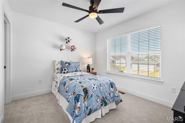 300 Osprey Court, Lake St Louis, MO 63367