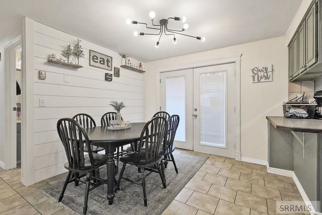 201 N 2300 E, St Anthony, ID 83445