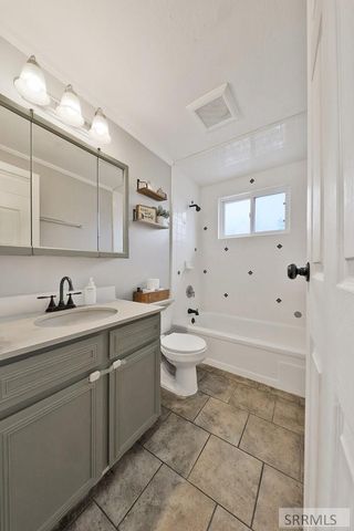 201 N 2300 E, St Anthony, ID 83445