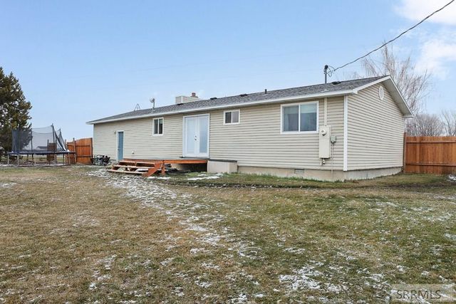 201 N 2300 E, St Anthony, ID 83445