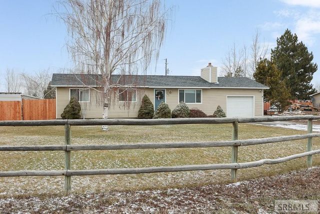 201 N 2300 E, St Anthony, ID 83445