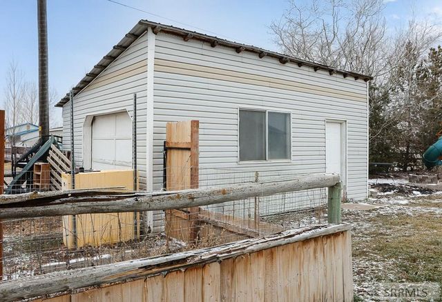 201 N 2300 E, St Anthony, ID 83445