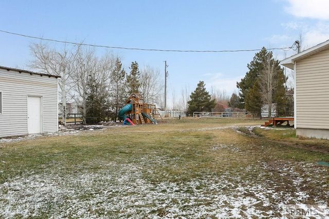 201 N 2300 E, St Anthony, ID 83445