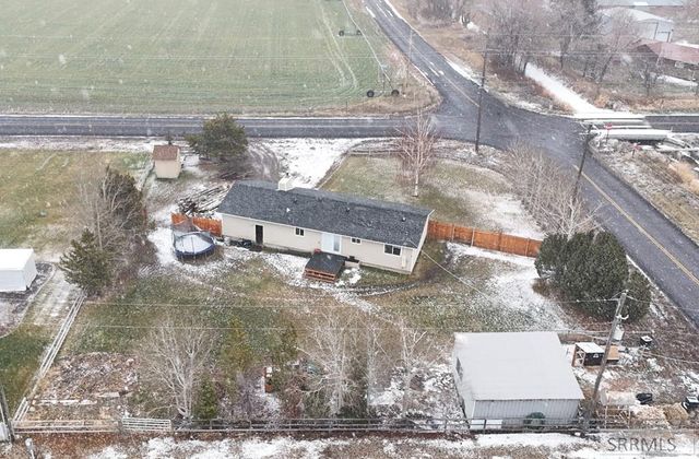 201 N 2300 E, St Anthony, ID 83445