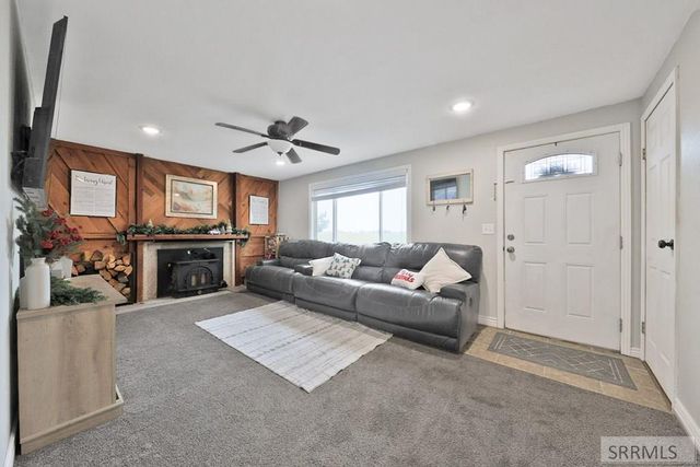 201 N 2300 E, St Anthony, ID 83445