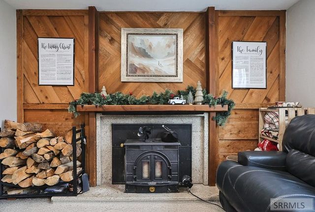 201 N 2300 E, St Anthony, ID 83445