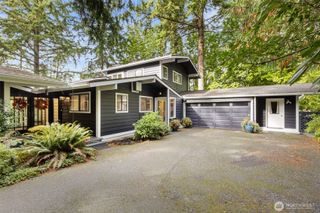 11925 Manzanita Lane NE, Bainbridge Island, WA 98110