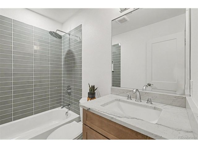2746 N Milwaukee St, Denver, CO 80205
