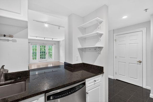 300 Allston St 315, Boston, MA 02135