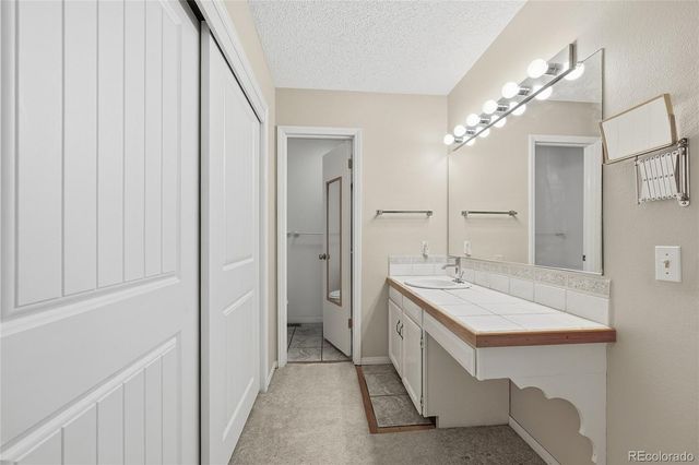 7711 S Rosemary Way, Centennial, CO 80112