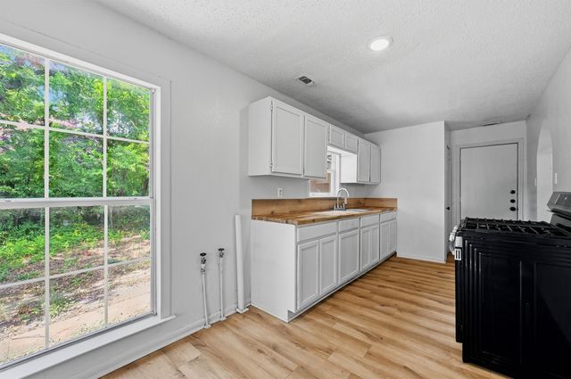 1313 E Lamar Street, Sherman, TX 75090