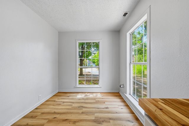 1313 E Lamar Street, Sherman, TX 75090