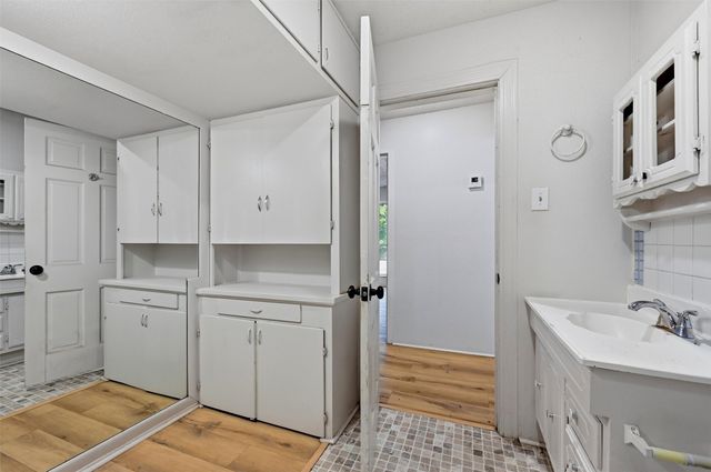 1313 E Lamar Street, Sherman, TX 75090