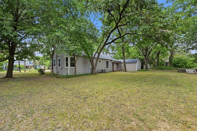 1313 E Lamar Street, Sherman, TX 75090