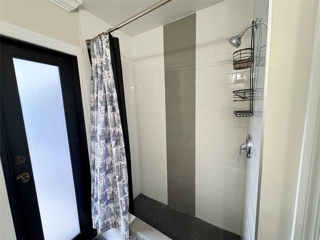 2300 NE 26th Avenue, Pompano Beach, FL 33062