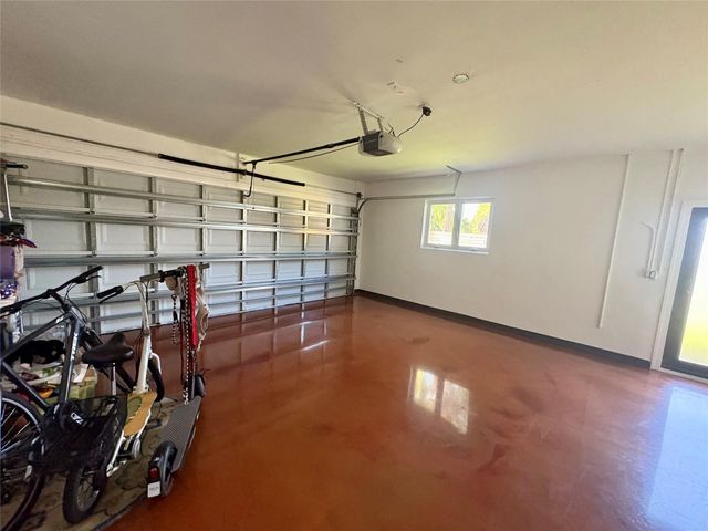 2300 NE 26th Avenue, Pompano Beach, FL 33062