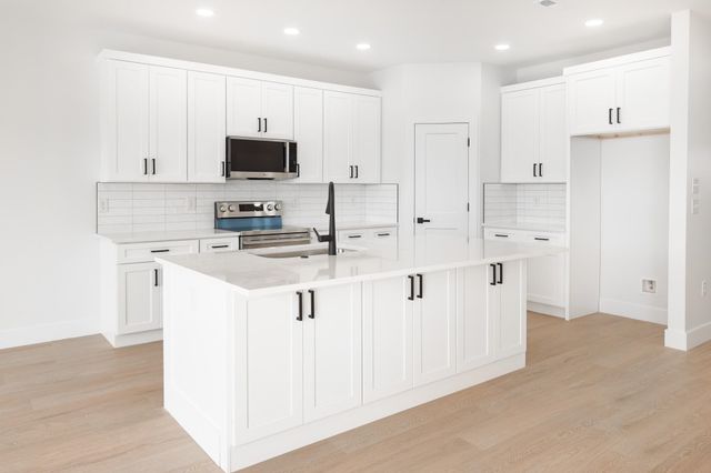 937 Ferree Road, Campobello, SC 29322