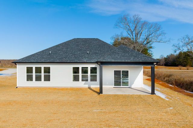 937 Ferree Road, Campobello, SC 29322