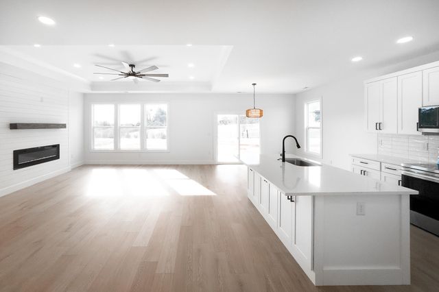 937 Ferree Road, Campobello, SC 29322