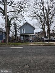 407 W ALMOND ST, Vineland, NJ 08360