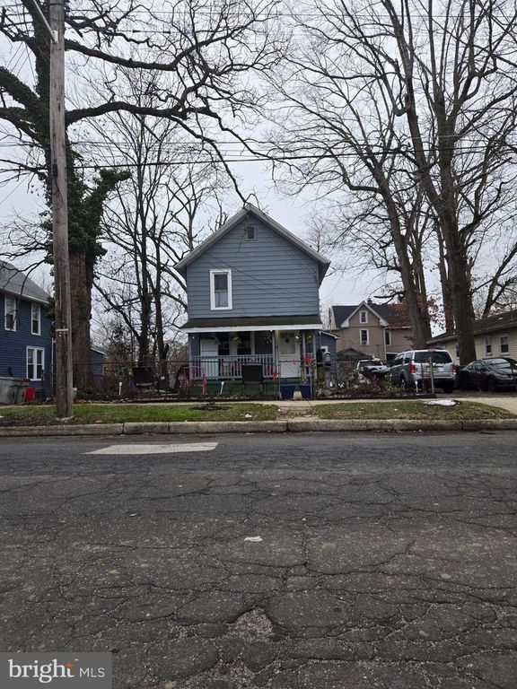 407 W ALMOND ST, Vineland, NJ 08360