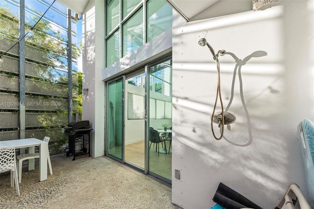 221 Jefferson Ave 2, Miami Beach, FL 33139