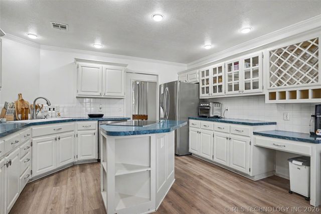 9503 E 112th Place S, Bixby, OK 74008