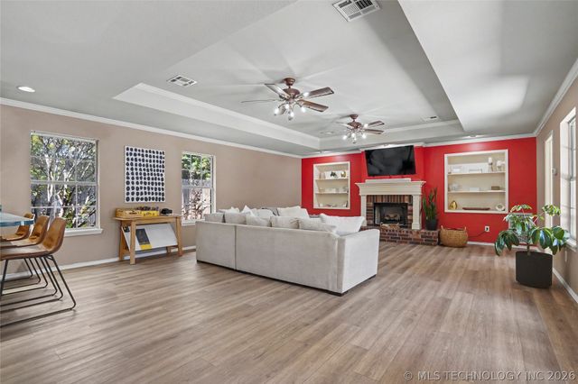 9503 E 112th Place S, Bixby, OK 74008