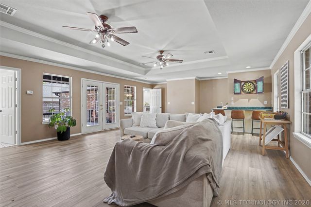 9503 E 112th Place S, Bixby, OK 74008