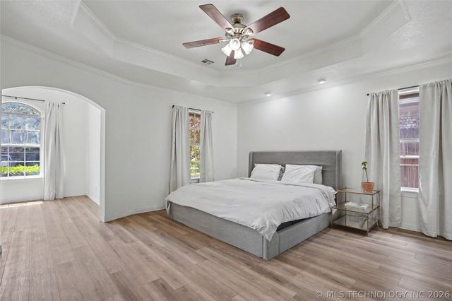 9503 E 112th Place S, Bixby, OK 74008