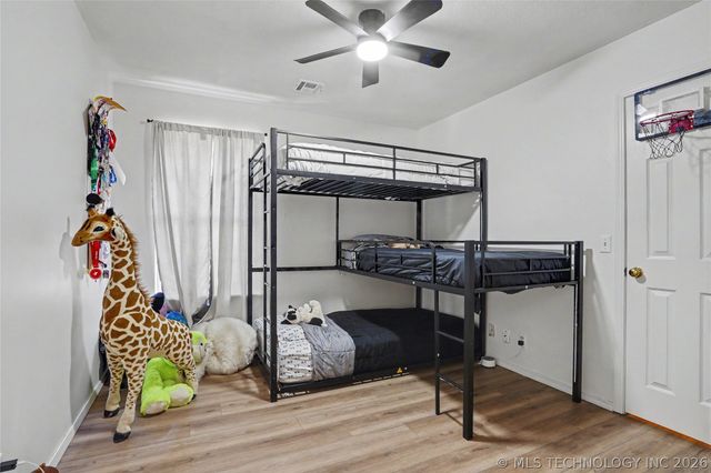9503 E 112th Place S, Bixby, OK 74008