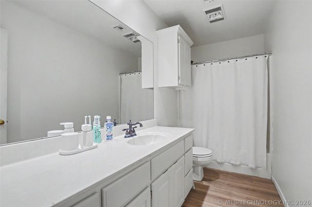 9503 E 112th Place S, Bixby, OK 74008