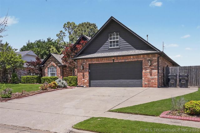 9503 E 112th Place S, Bixby, OK 74008
