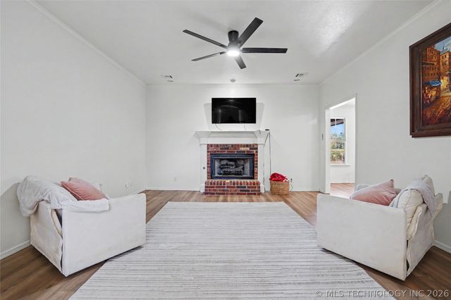 9503 E 112th Place S, Bixby, OK 74008