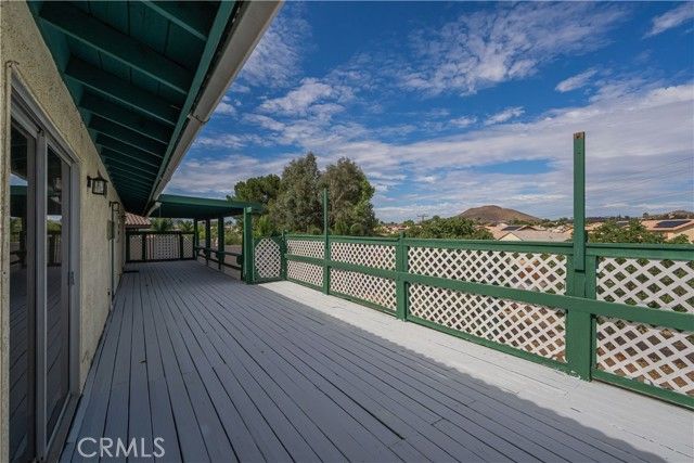 30041 Windward Drive, Canyon Lake, CA 92587