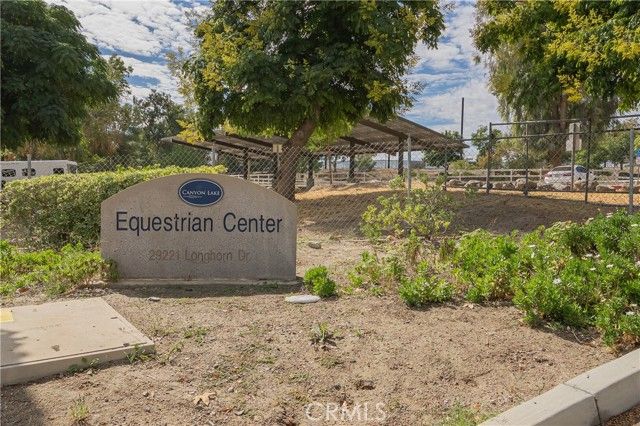 30041 Windward Drive, Canyon Lake, CA 92587