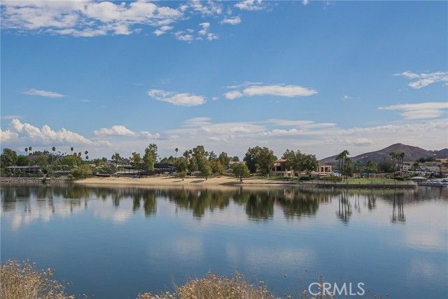 30041 Windward Drive, Canyon Lake, CA 92587